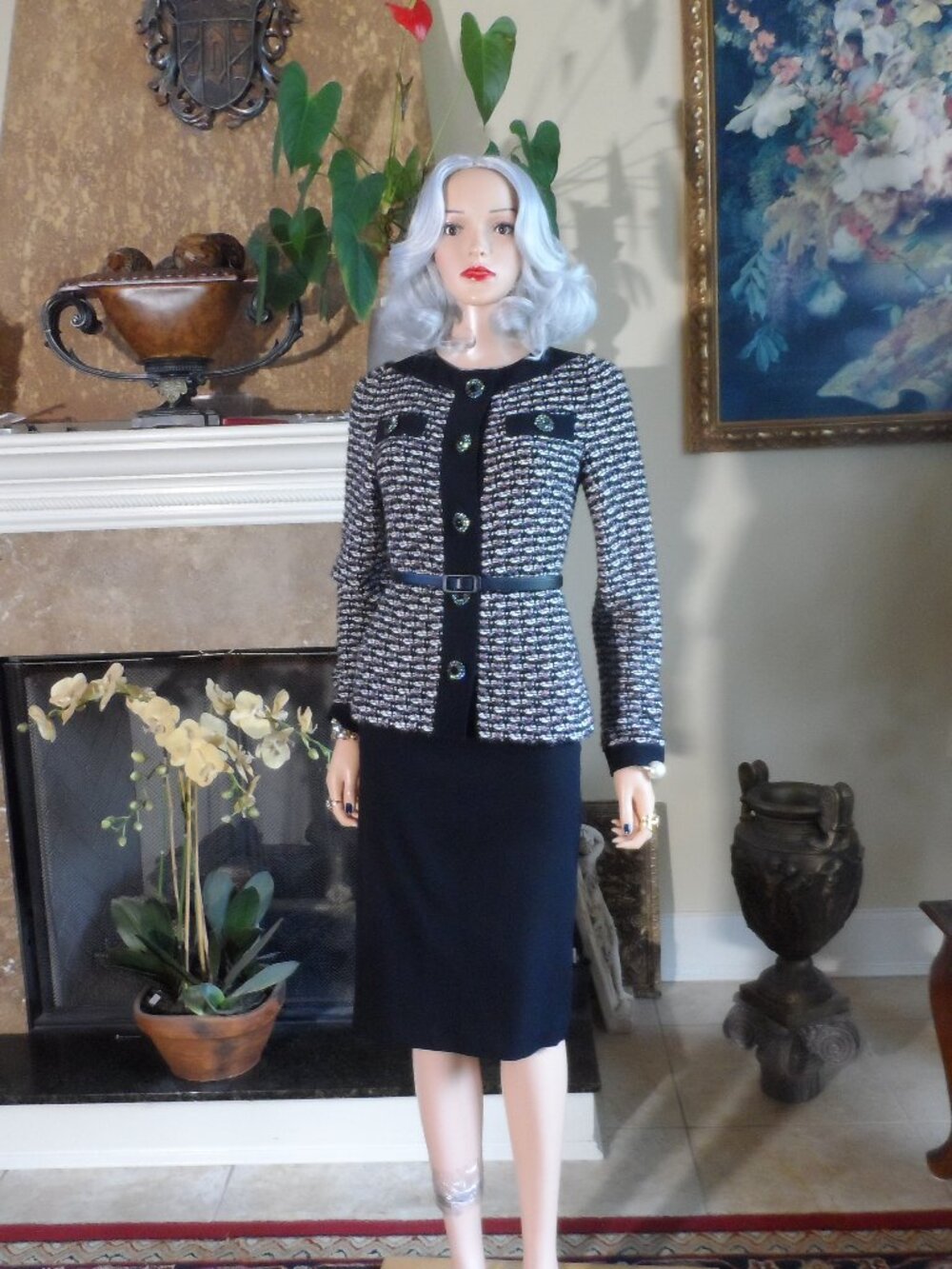 St. John Collection Bouclé Knit Skirt Suit Black Pink White Size 4